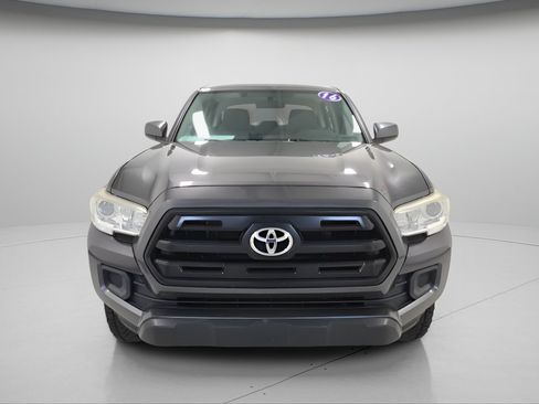 Used 2016 Toyota Tacoma SR w/ Towing Package AWD/4WD image 2