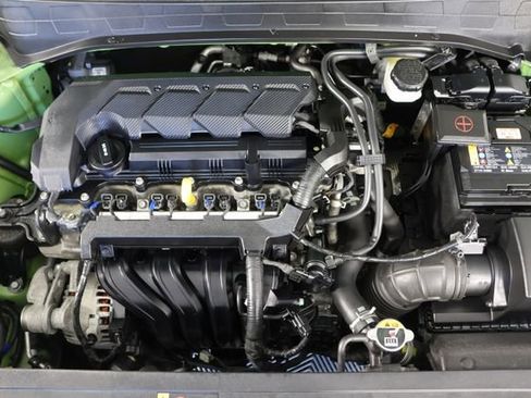 Used 2023 Hyundai Venue SEL w/ Cargo Package image 22