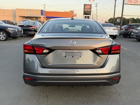 Used 2019 Nissan Altima 2.5 S FWD image 5