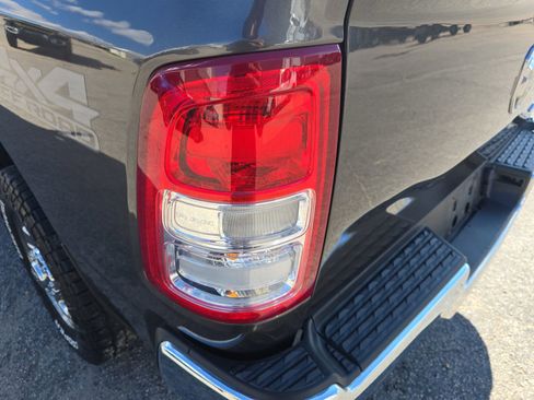 Used 2021 RAM 2500 Tradesman w/ Chrome Appearance Group image 36