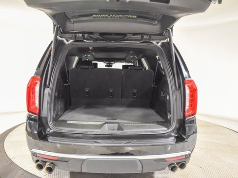 Used 2023 GMC Yukon XL Denali image 15