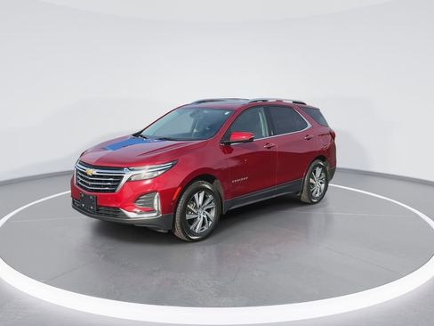 Used 2023 Chevrolet Equinox Premier image 4