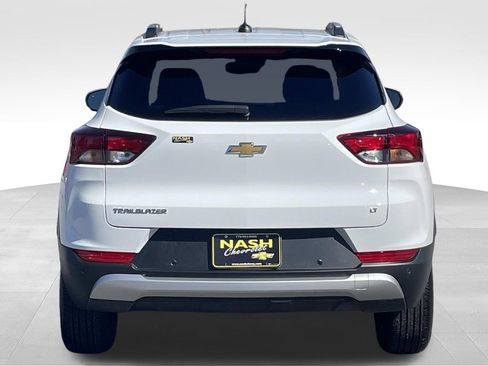 Used 2025 Chevrolet TrailBlazer LT w/ Convenience Package image 4