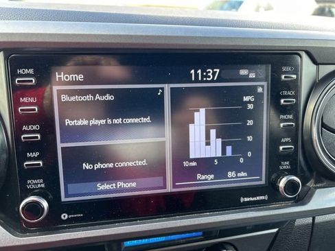 Used 2022 Toyota Tacoma TRD Sport image 14