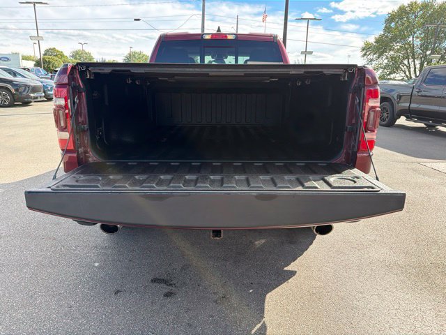 Used 2019 RAM 1500 Laramie AWD/4WD image 5