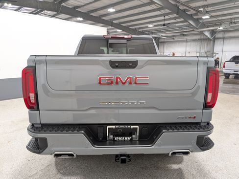 Used 2024 GMC Sierra 1500 AT4 w/ AT4 Premium Package image 4