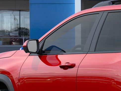 New 2026 Chevrolet Equinox ACTIV image 36