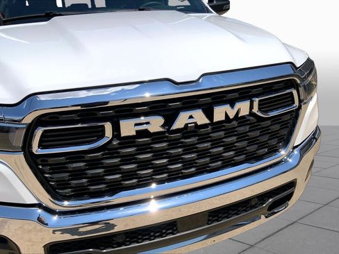 Used 2025 RAM 1500 Big Horn AWD/4WD image 30