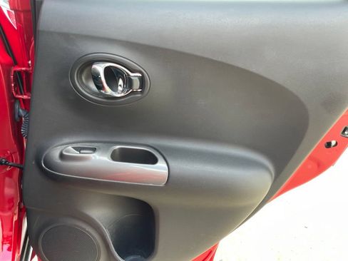 Used 2016 Nissan Juke SV w/ Technology Package FWD image 23