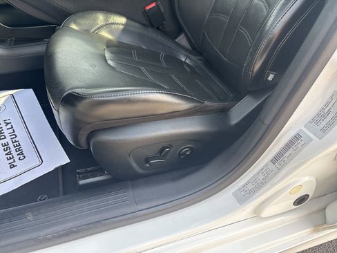 Used 2016 Chrysler 200 S w/ Navigation & Sound Group I image 14