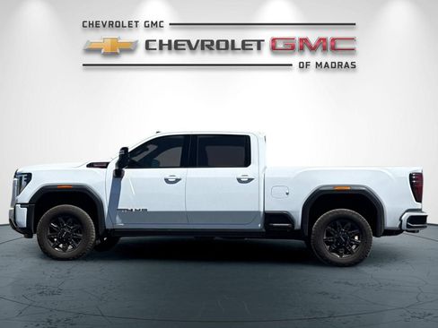 Used 2025 GMC Sierra 2500 AT4 w/ AT4 Premium Plus Package AWD/4WD image 6