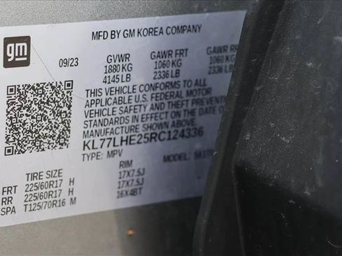 Used 2024 Chevrolet Trax LT w/ Driver Confidence Package FWD image 16