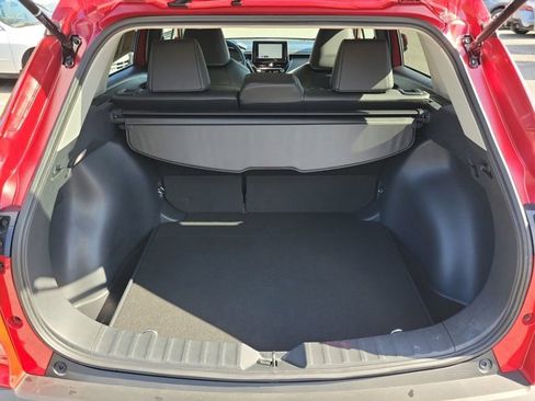 Used 2023 Toyota Corolla Cross XLE image 19
