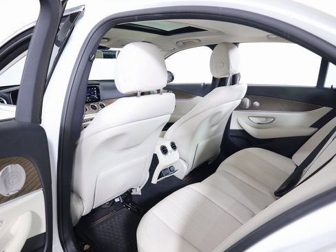 Certified 2022 Mercedes-Benz E 350 4MATIC Sedan image 39