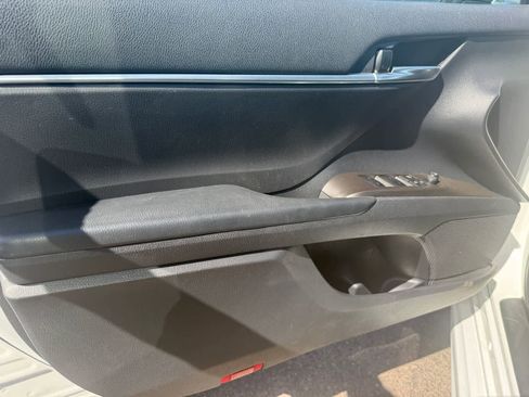 Used 2023 Toyota Camry SE image 17