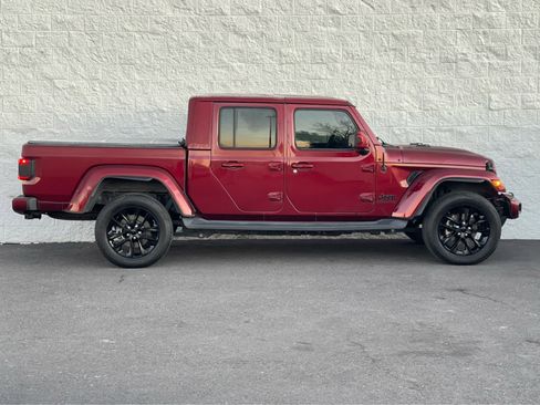 Used 2021 Jeep Gladiator Overland image 5