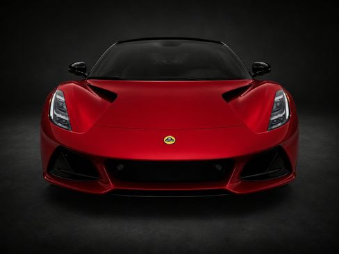 Used 2025 Lotus Emira RWD image 8