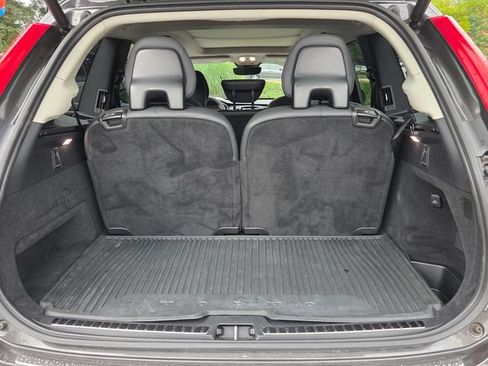 Used 2023 Volvo XC90 B5 Plus AWD/4WD image 29