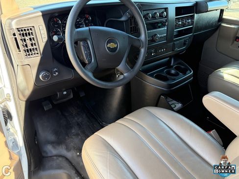 Used 2025 Chevrolet Express 3500 w/ Driver Convenience Package image 11