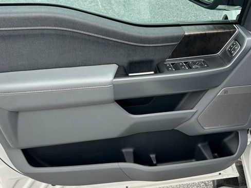 Used 2022 Ford F150 Lariat w/ Equipment Group 502A High image 16