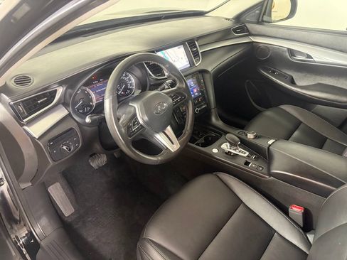 Used 2019 INFINITI QX50 Luxe w/ Navigation Package AWD/4WD image 8
