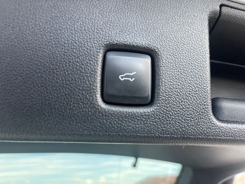 Used 2022 Ford Escape SEL image 21