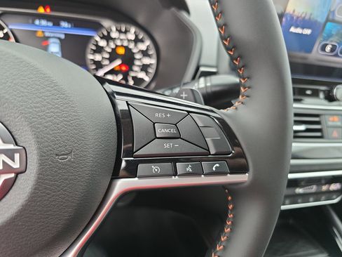 New 2025 Nissan Altima 2.5 SR w/ SR Premium Package image 17