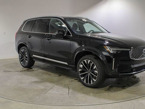 New 2026 Volvo XC90 B6 Plus w/ Protection Package Premier AWD/4WD image 7