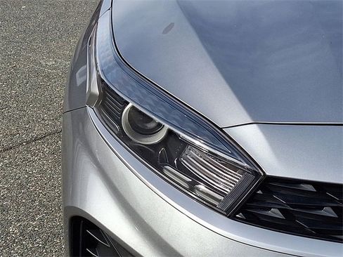 Used 2024 Kia Forte LXS image 27