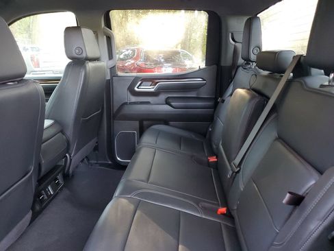 Used 2025 GMC Sierra 1500 SLT RWD image 11