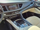Used 2022 Buick Enclave Essence image 5
