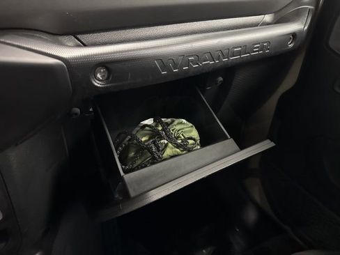 Used 2022 Jeep Wrangler Willys image 45