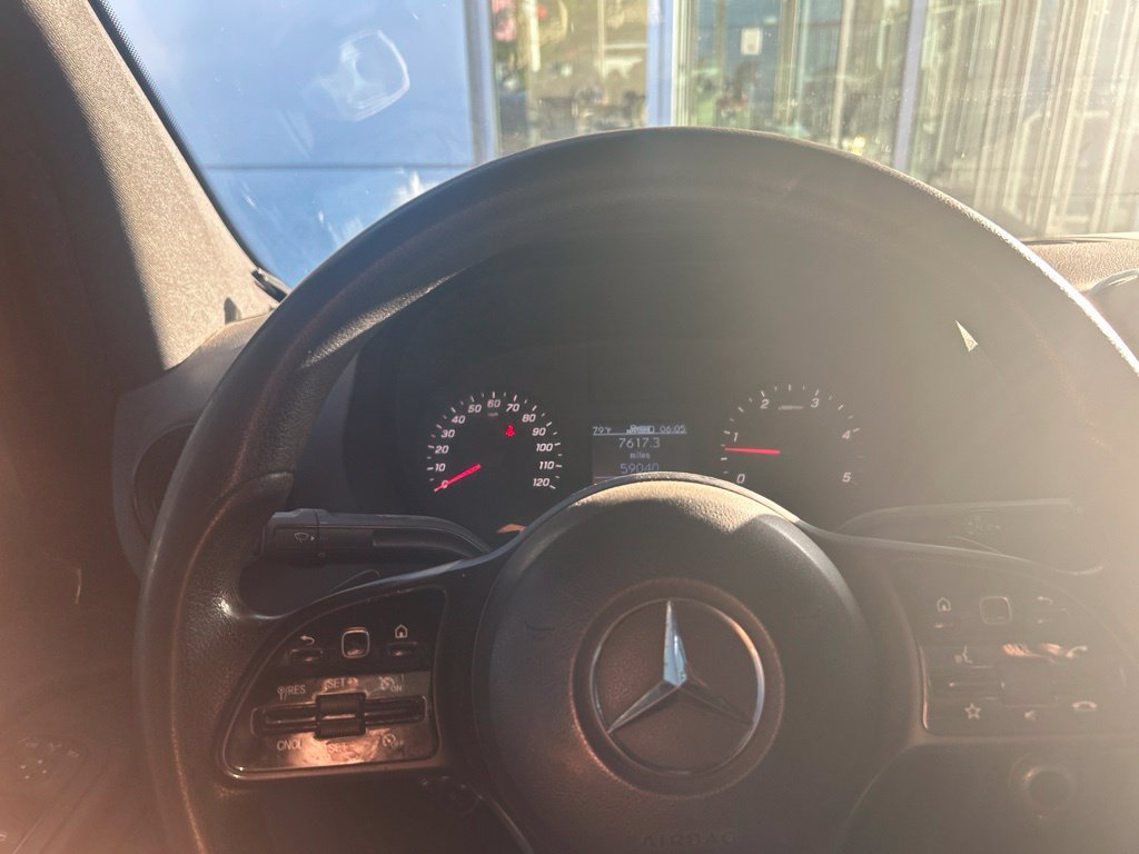 Used 2020 Mercedes-Benz Sprinter 2500 image 4