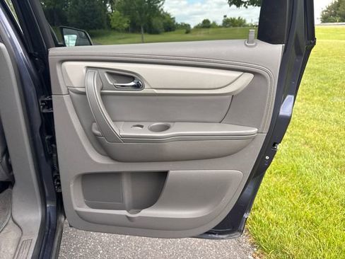 Used 2013 Chevrolet Traverse LS AWD/4WD image 17