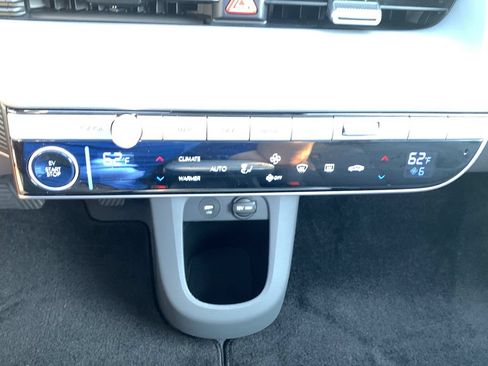 Certified 2024 Hyundai Ioniq 5 SE AWD/4WD image 44