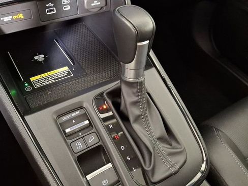 Used 2025 Honda CR-V EX-L image 17