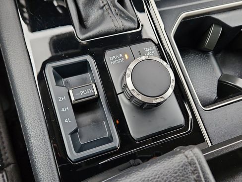 Used 2024 Toyota Tundra Limited image 13