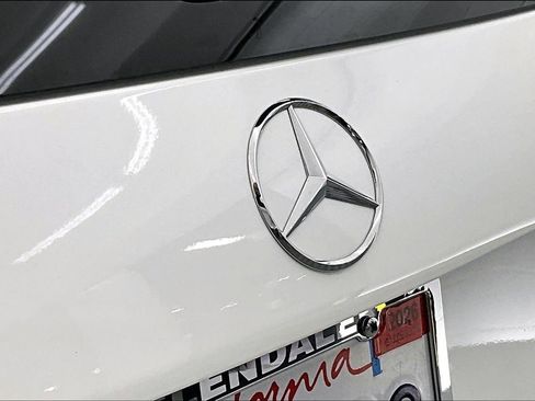 Certified 2022 Mercedes-Benz GLB 250 image 7