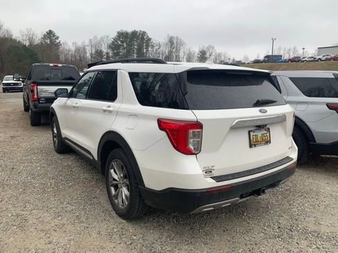 Used 2020 Ford Explorer XLT w/ Equipment Group 202A image 18