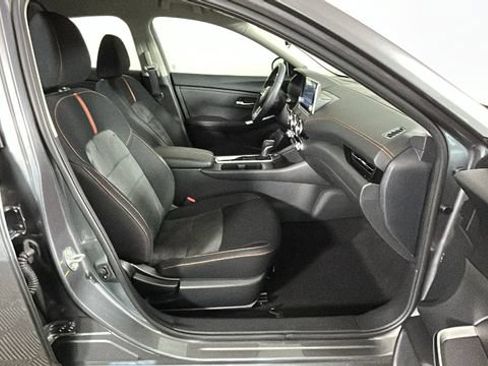 Used 2023 Nissan Sentra SR FWD image 31