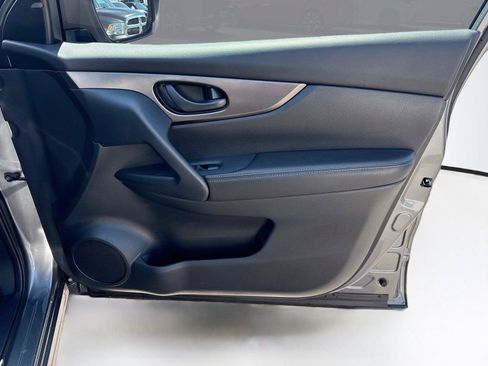 Used 2022 Nissan Rogue Sport S FWD image 16