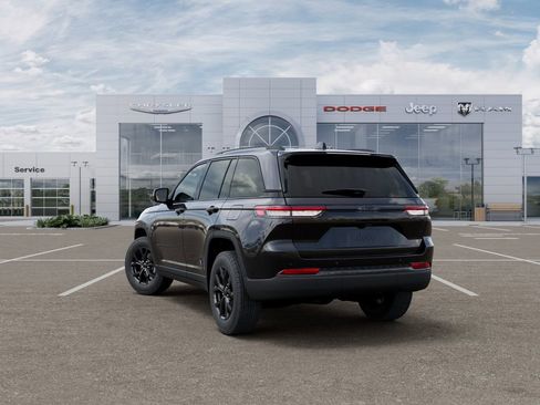 New 2025 Jeep Grand Cherokee Altitude image 3