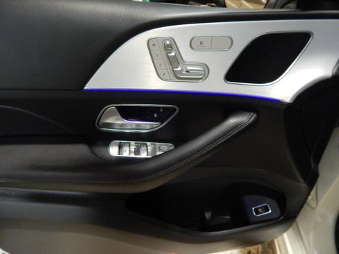 Used 2022 Mercedes-Benz GLE 350 4MATIC w/ AMG Line Exterior image 13