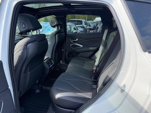 New 2025 Acura RDX SH-AWD image 5