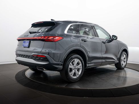 Used 2025 Audi Q5 Premium w/ Convenience Package AWD/4WD image 4
