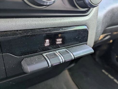 Used 2022 RAM 1500 Lone Star image 12