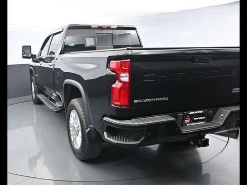 Used 2022 Chevrolet Silverado 2500 High Country image 6