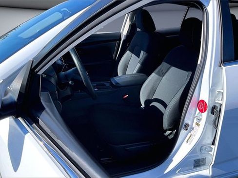 Certified 2025 Nissan Sentra S image 20