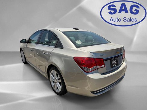 Used 2015 Chevrolet Cruze LTZ w/ Sun, Sound and Sport Package FWD image 4