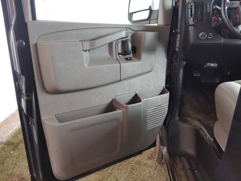Used 2021 Chevrolet Express 2500 w/ Driver Convenience Package RWD image 18